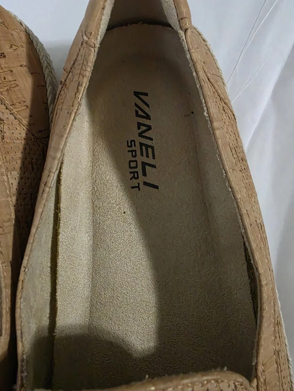 Vaneli Quarzi Bit Luxury Perforated Cork Slip On Loafers Beige Size 9 Women's